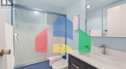 Residential - Single Family Home - Vancouver, Canada - Canada