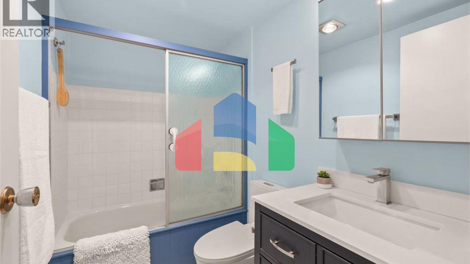 Residential - Single Family Home - Vancouver, Canada - Canada