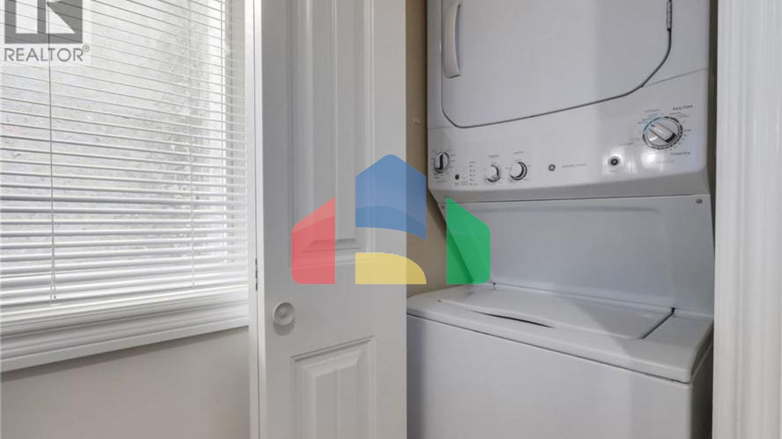 Residential - Single Family Home - Vancouver, Canada - Canada