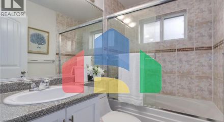 Residential - Single Family Home - Vancouver, Canada - Canada