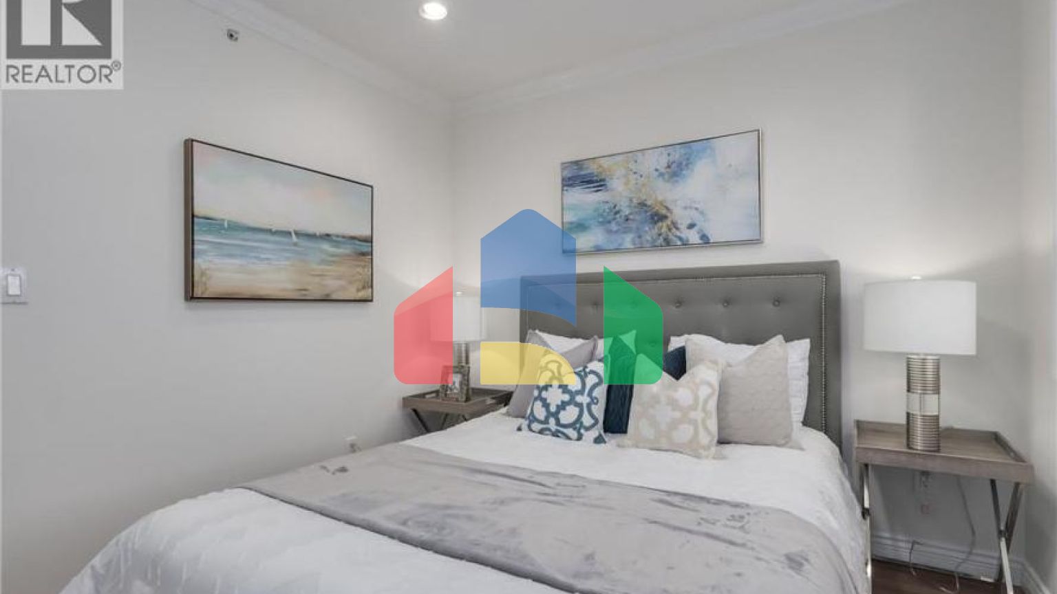 Residential - Single Family Home - Vancouver, Canada - Canada