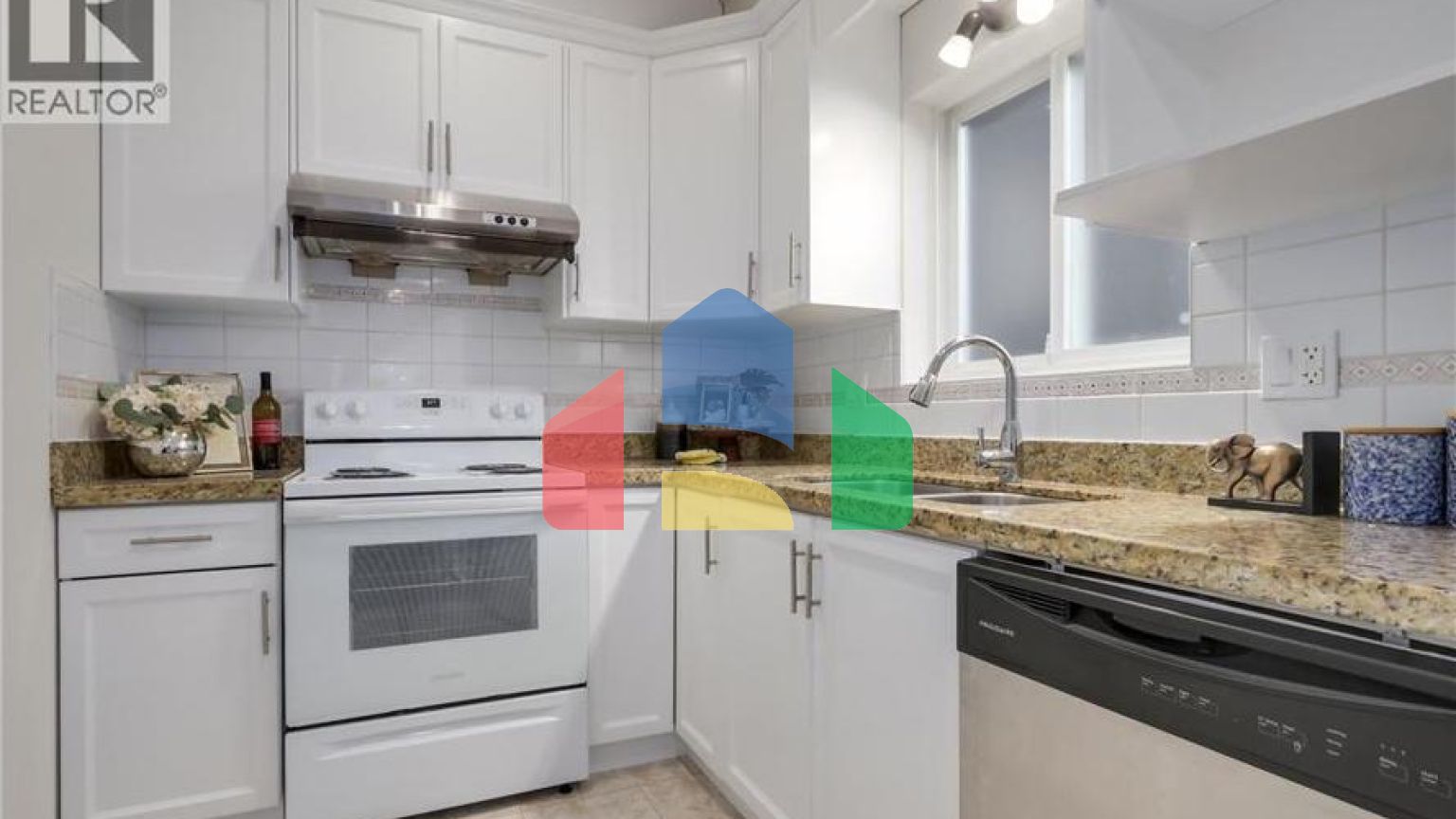 Residential - Single Family Home - Vancouver, Canada - Canada