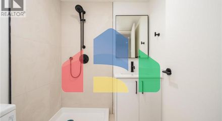 Residential - Single Family Home - Vancouver, Canada - Canada