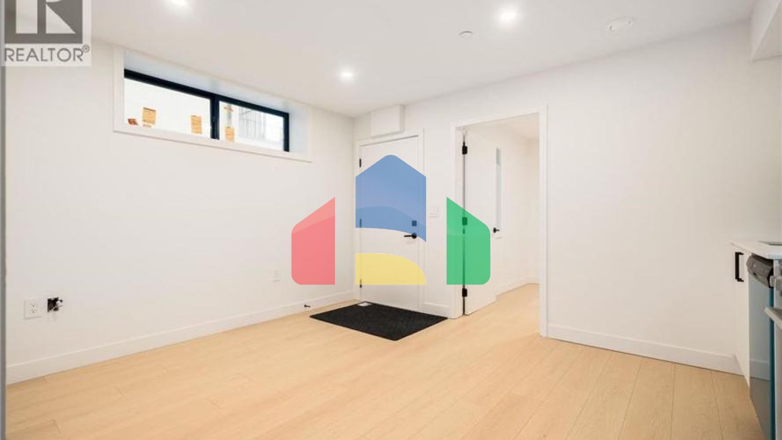 Residential - Single Family Home - Vancouver, Canada - Canada