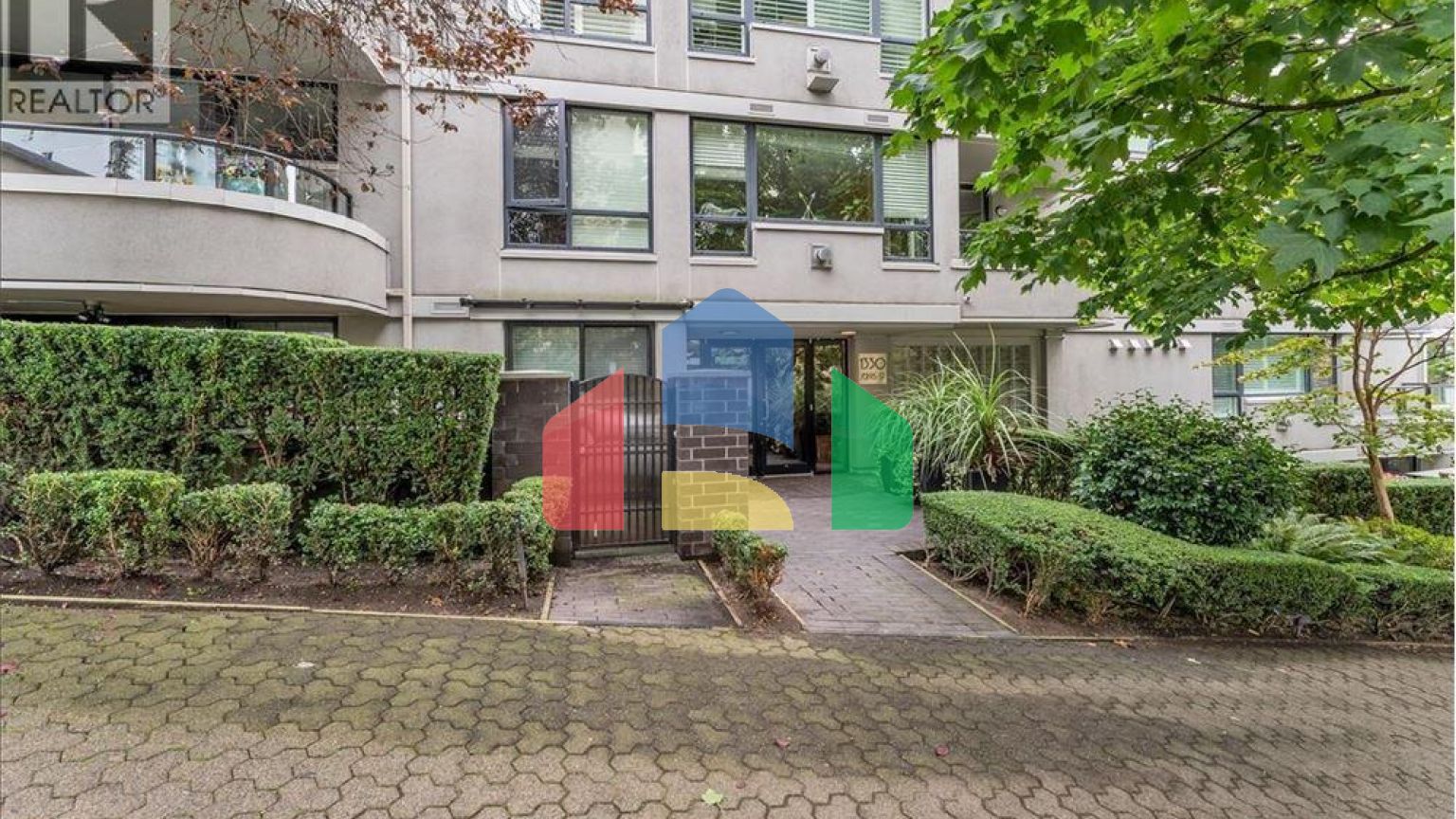 Residential - Single Family Home - Vancouver, Canada - Canada