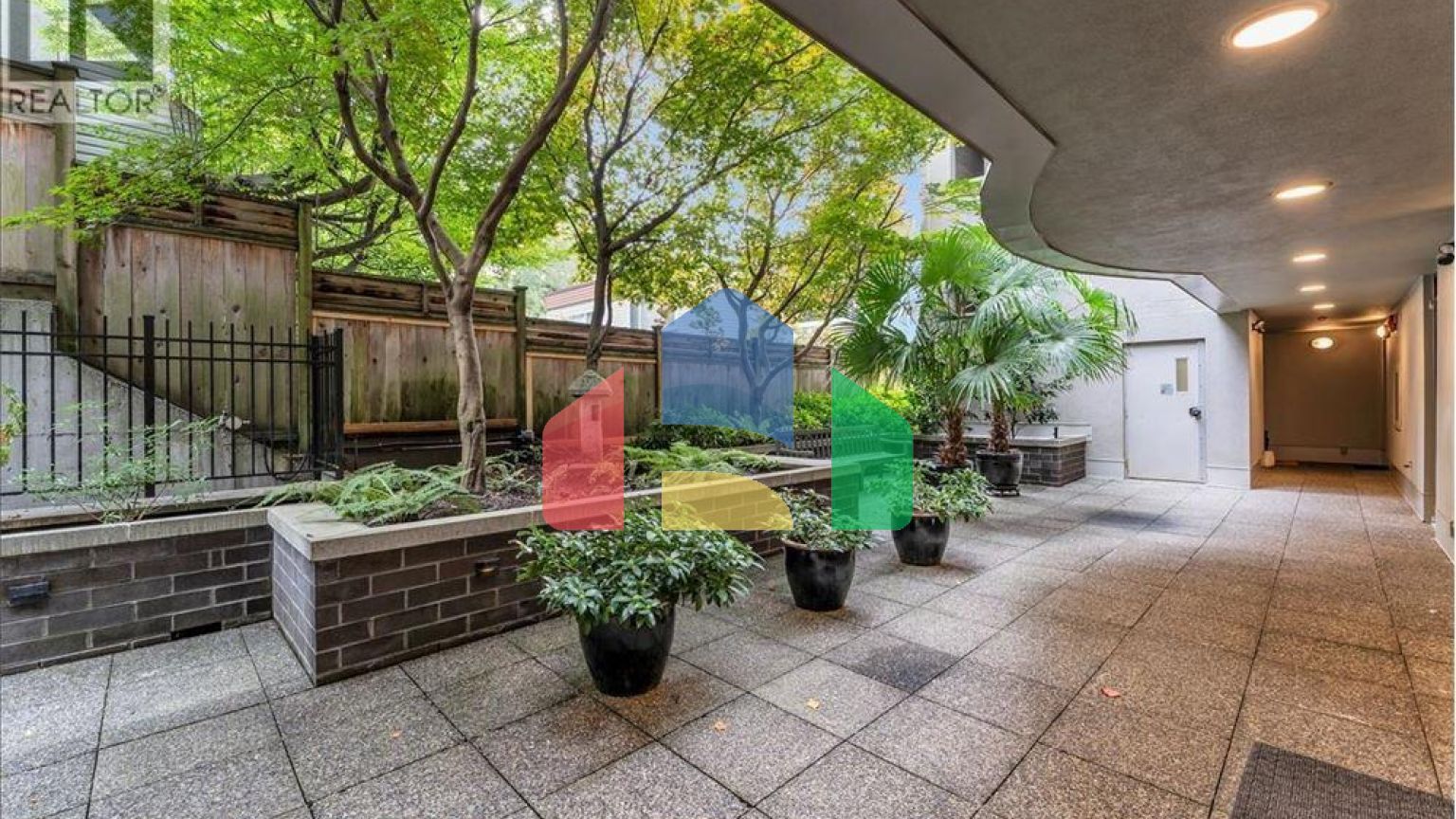 Residential - Single Family Home - Vancouver, Canada - Canada