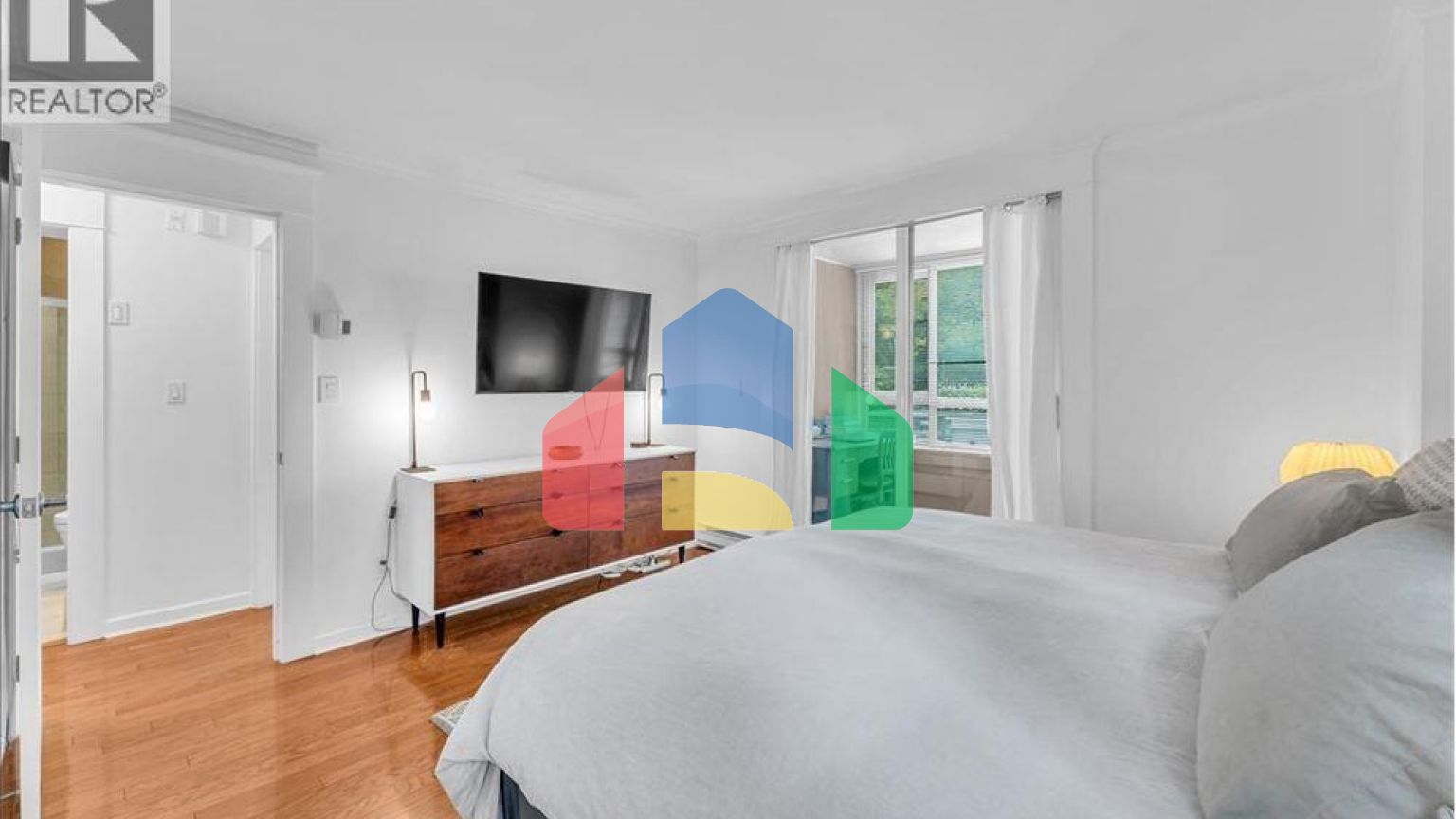 Residential - Single Family Home - Vancouver, Canada - Canada