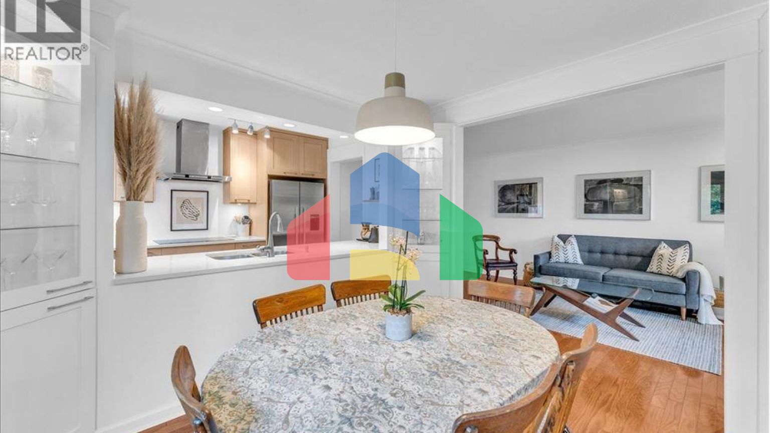 Residential - Single Family Home - Vancouver, Canada - Canada