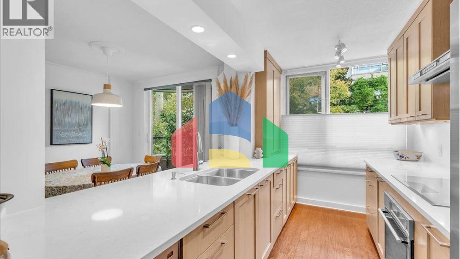 Residential - Single Family Home - Vancouver, Canada - Canada