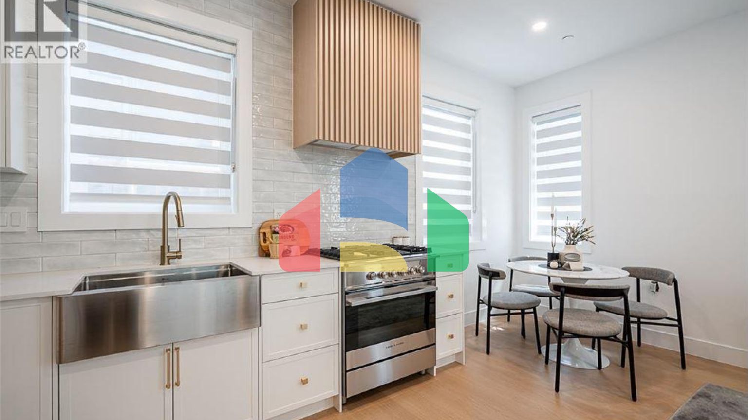 Residential - Single Family Home - Vancouver, Canada - Canada