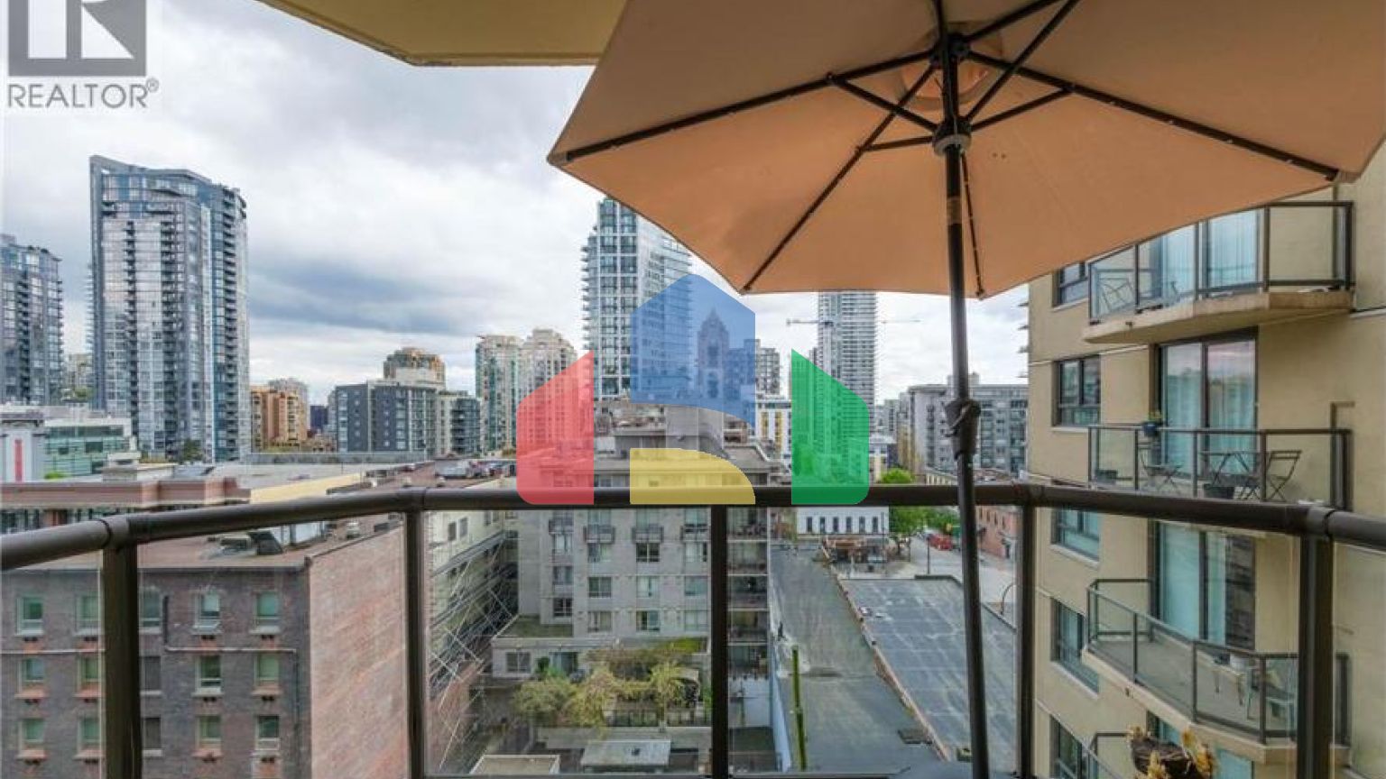 Residential - Single Family Home - Vancouver, Canada - Canada