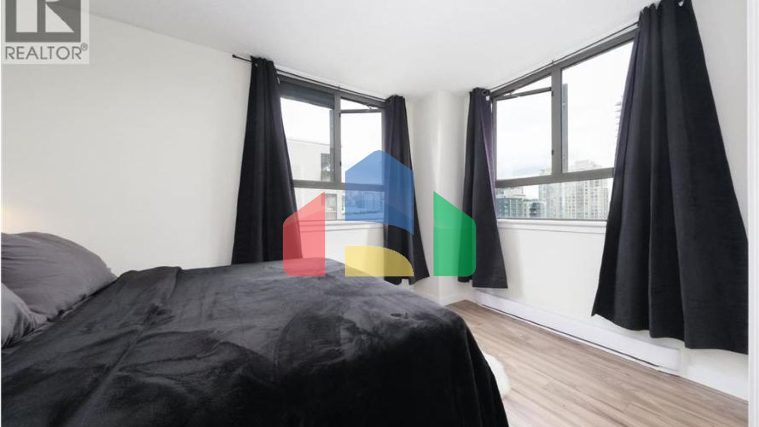 Residential - Single Family Home - Vancouver, Canada - Canada