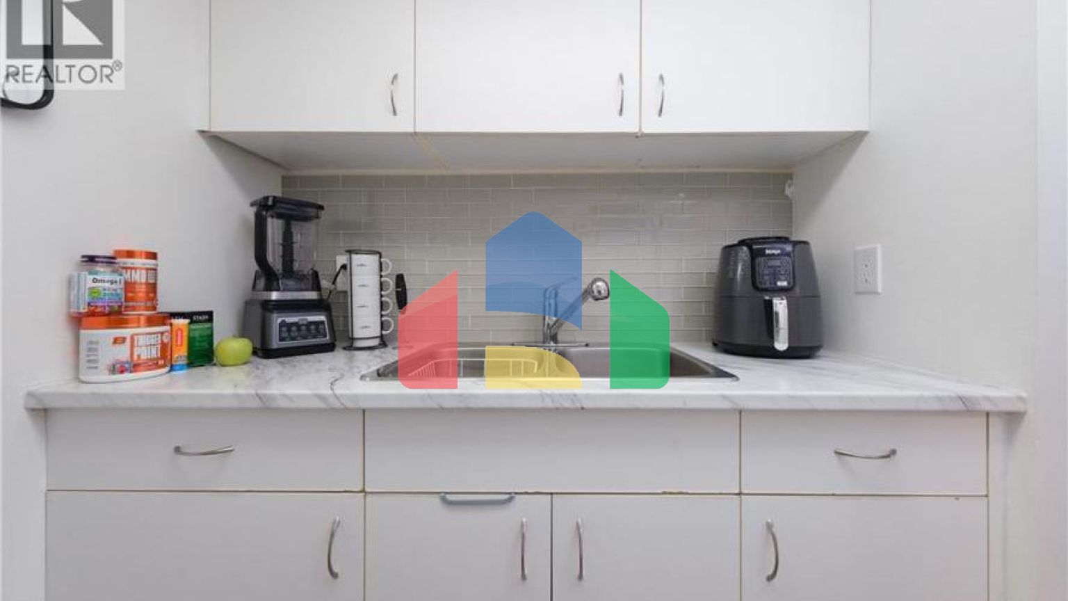 Residential - Single Family Home - Vancouver, Canada - Canada