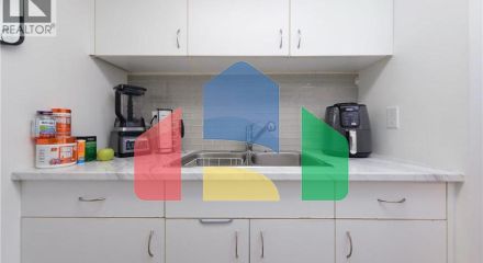 Residential - Single Family Home - Vancouver, Canada - Canada