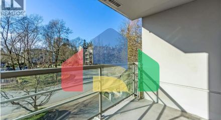 Residential - Single Family Home - Vancouver, Canada - Canada