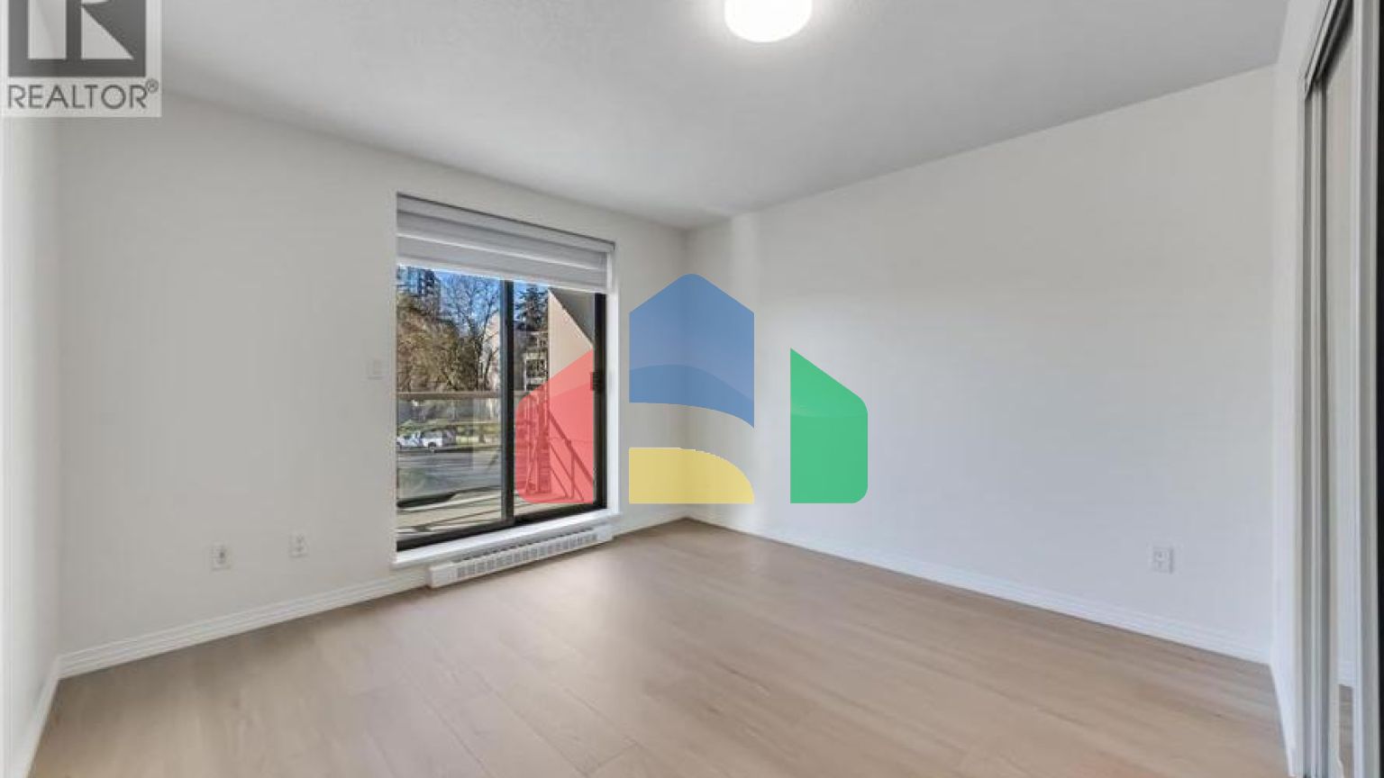 Residential - Single Family Home - Vancouver, Canada - Canada