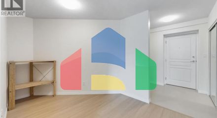 Residential - Single Family Home - Vancouver, Canada - Canada