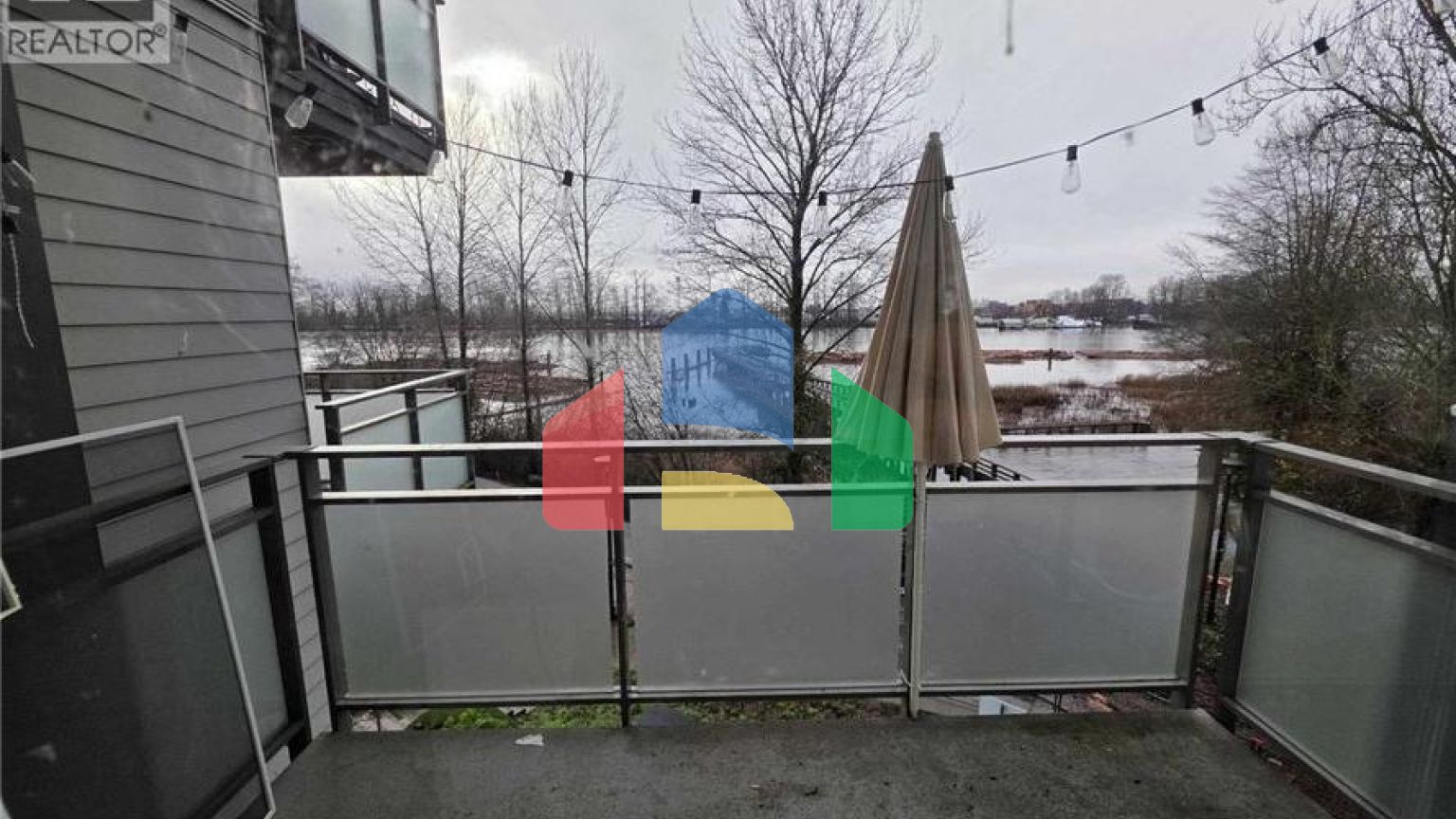 Residential - Condo/Apartment - Vancouver, Canada - Canada