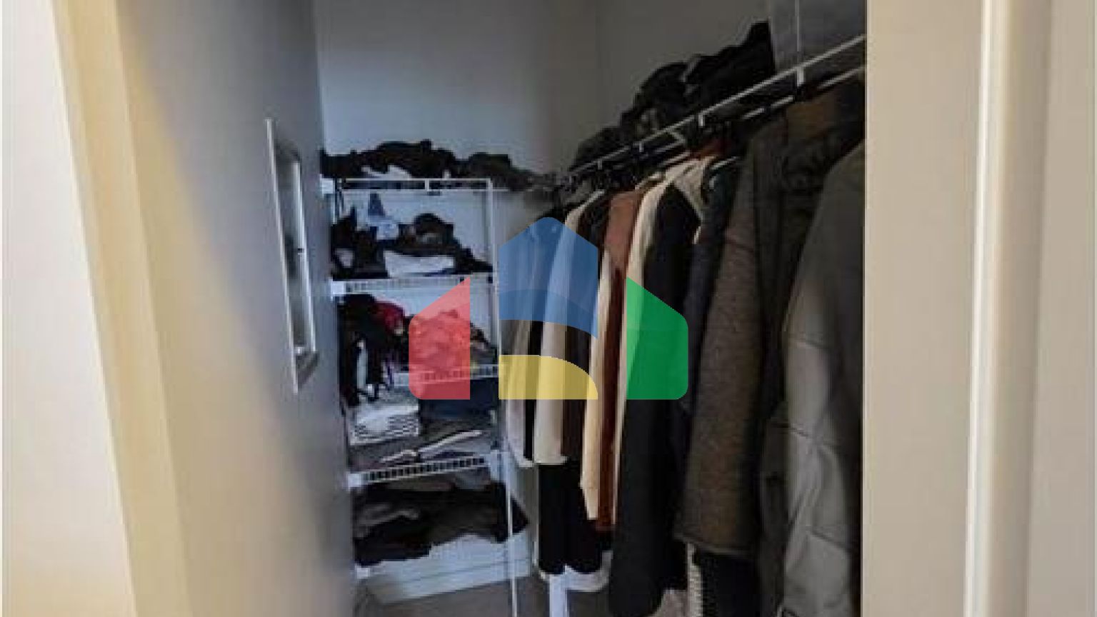 Residential - Condo/Apartment - Vancouver, Canada - Canada