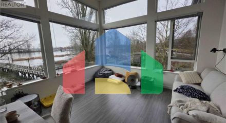 Residential - Condo/Apartment - Vancouver, Canada - Canada