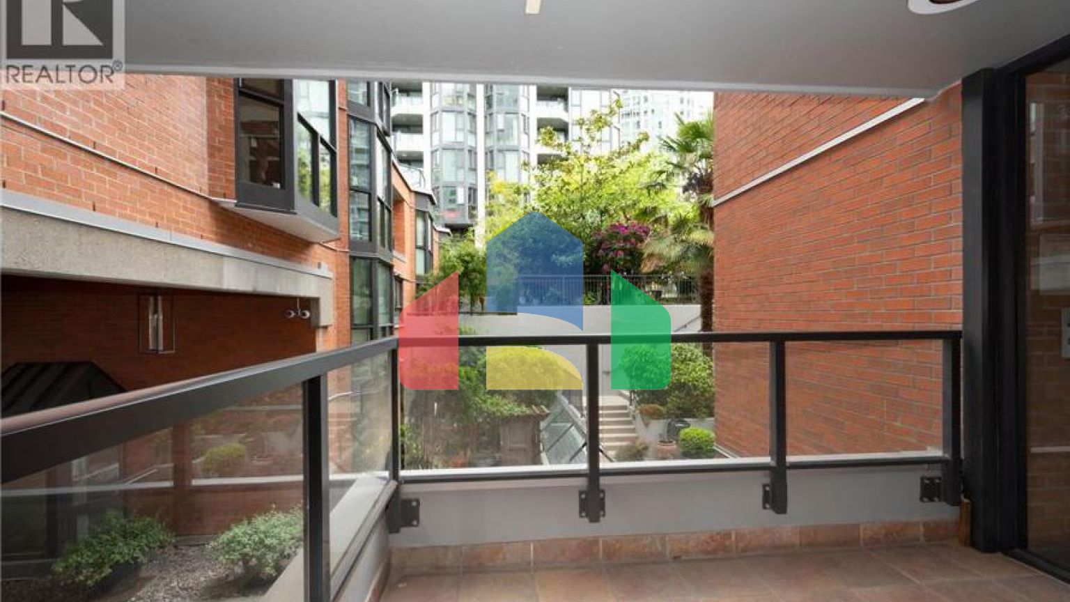 Residential - Single Family Home - Vancouver, Canada - Canada