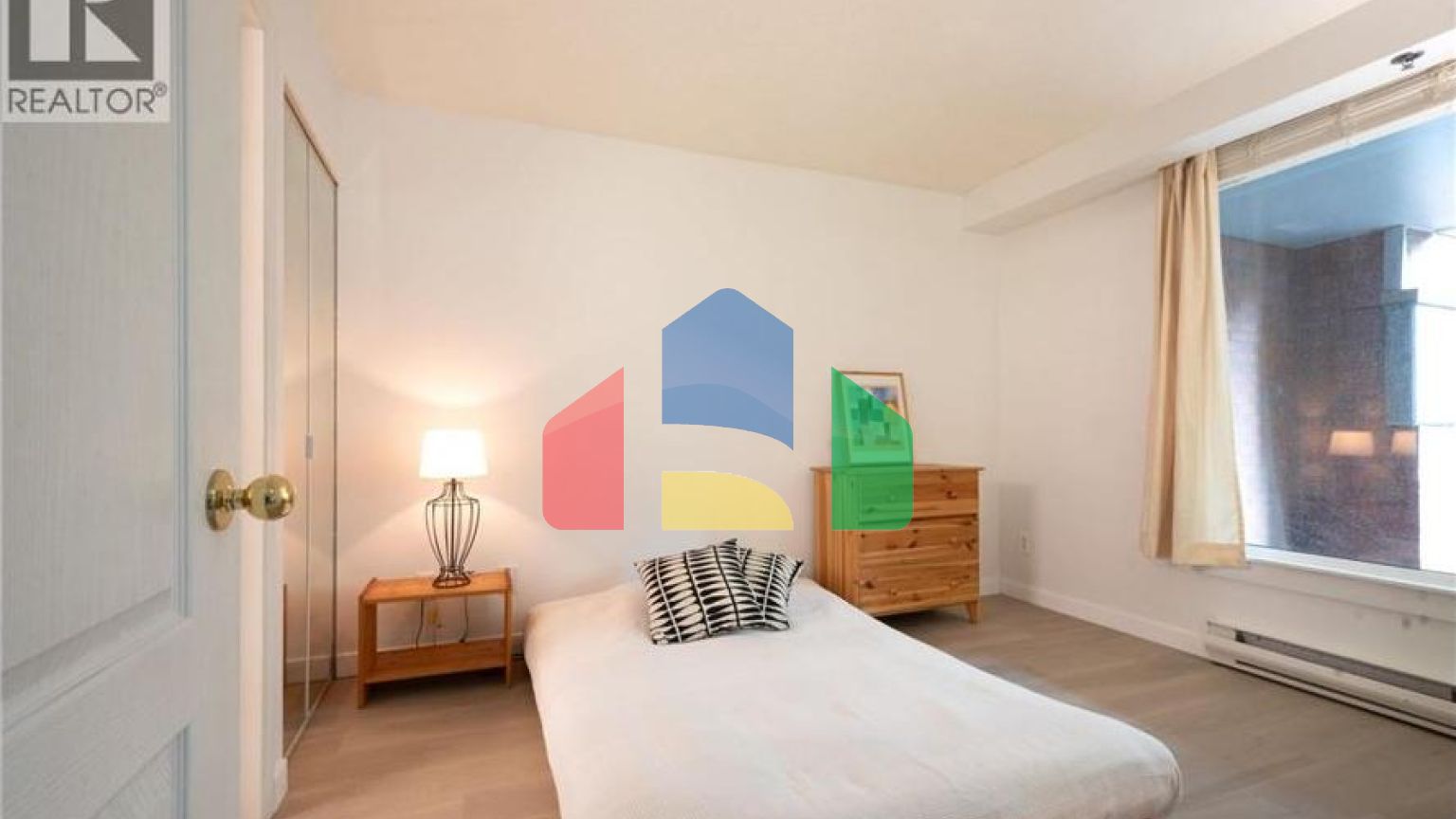 Residential - Single Family Home - Vancouver, Canada - Canada