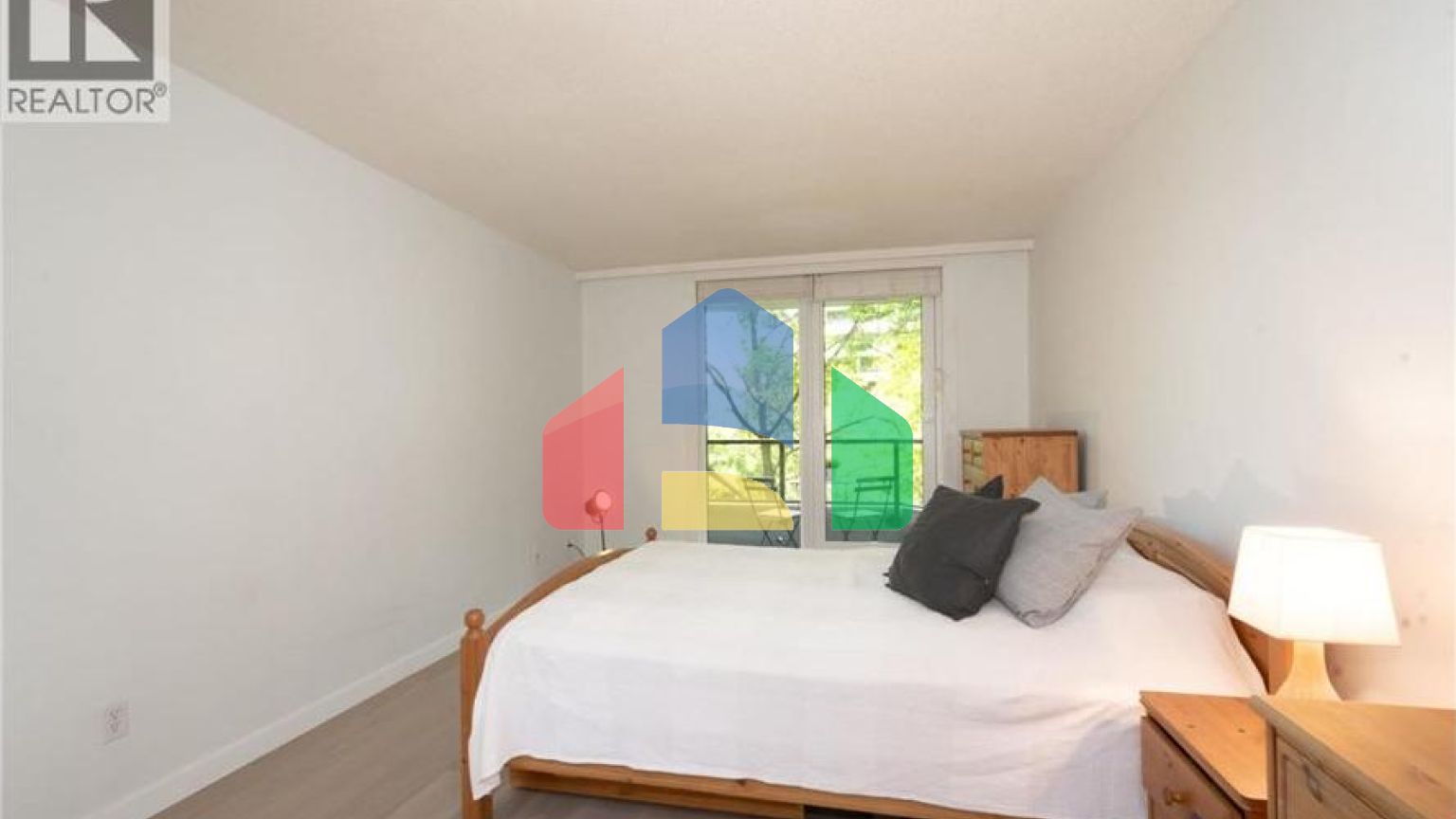 Residential - Single Family Home - Vancouver, Canada - Canada