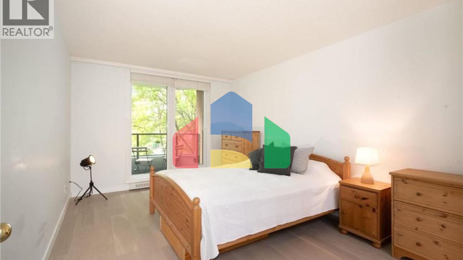 Residential - Single Family Home - Vancouver, Canada - Canada