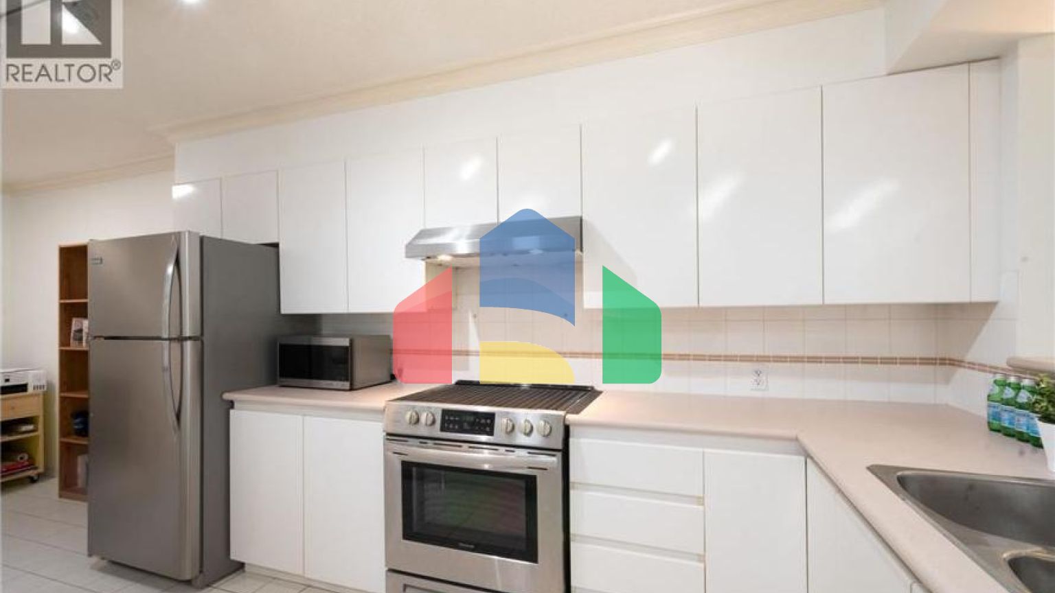 Residential - Single Family Home - Vancouver, Canada - Canada