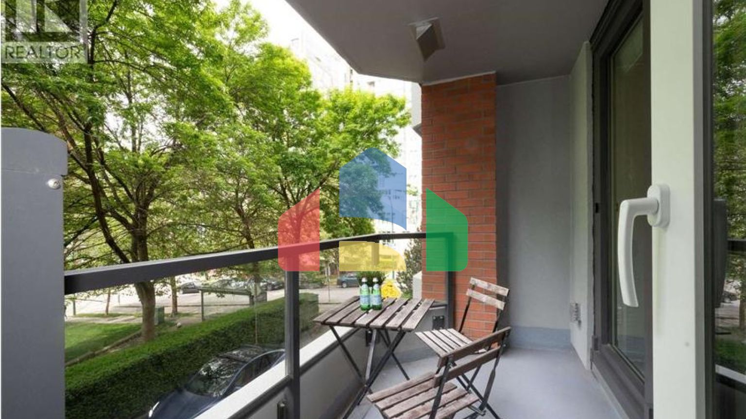 Residential - Single Family Home - Vancouver, Canada - Canada