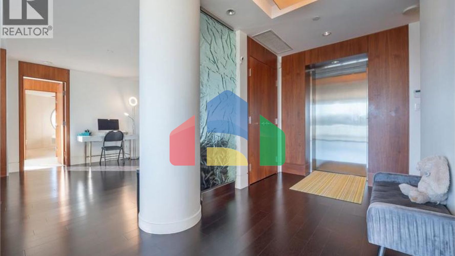 Residential - Single Family Home - Vancouver, Canada - Canada