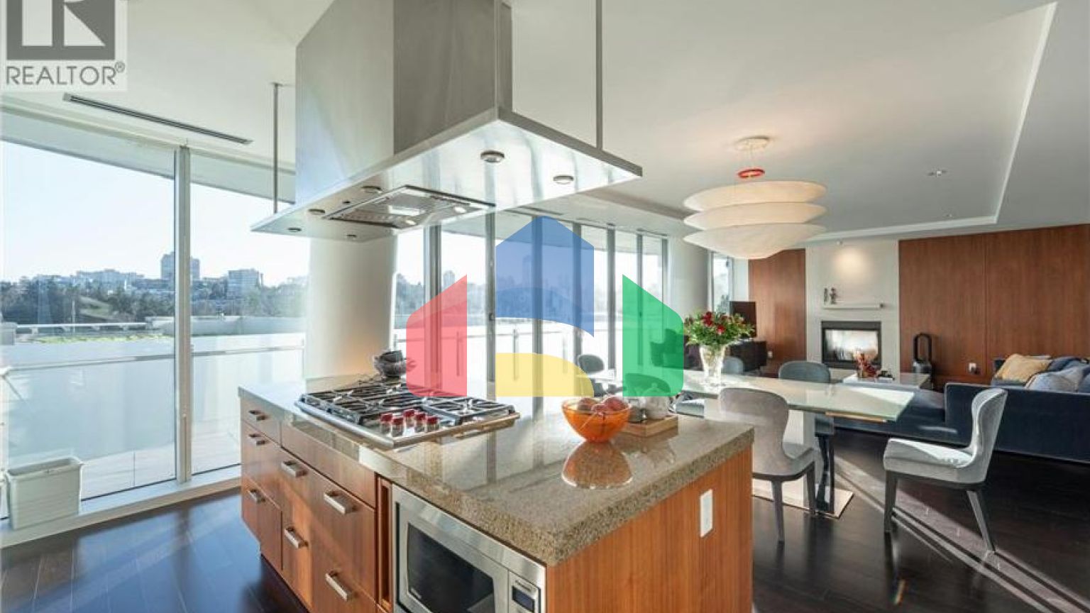 Residential - Single Family Home - Vancouver, Canada - Canada