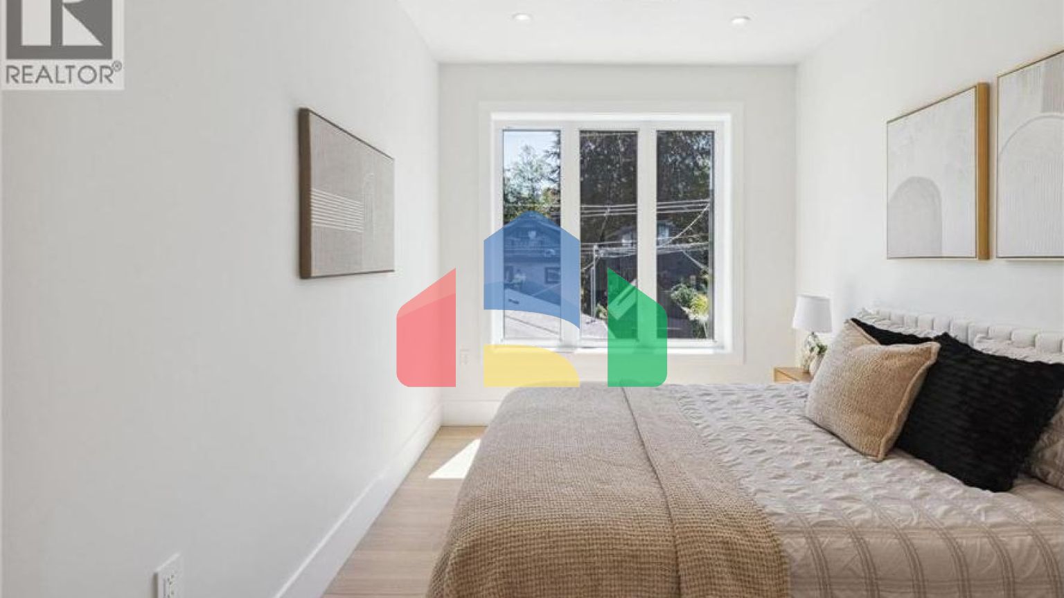 Residential - Single Family Home - Vancouver, Canada - Canada