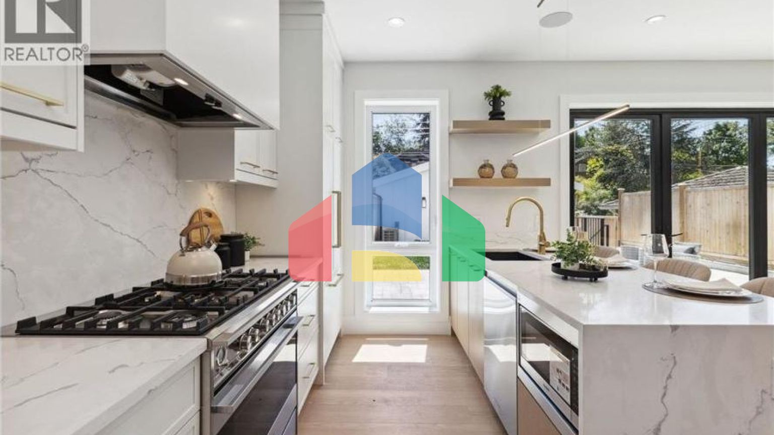 Residential - Single Family Home - Vancouver, Canada - Canada