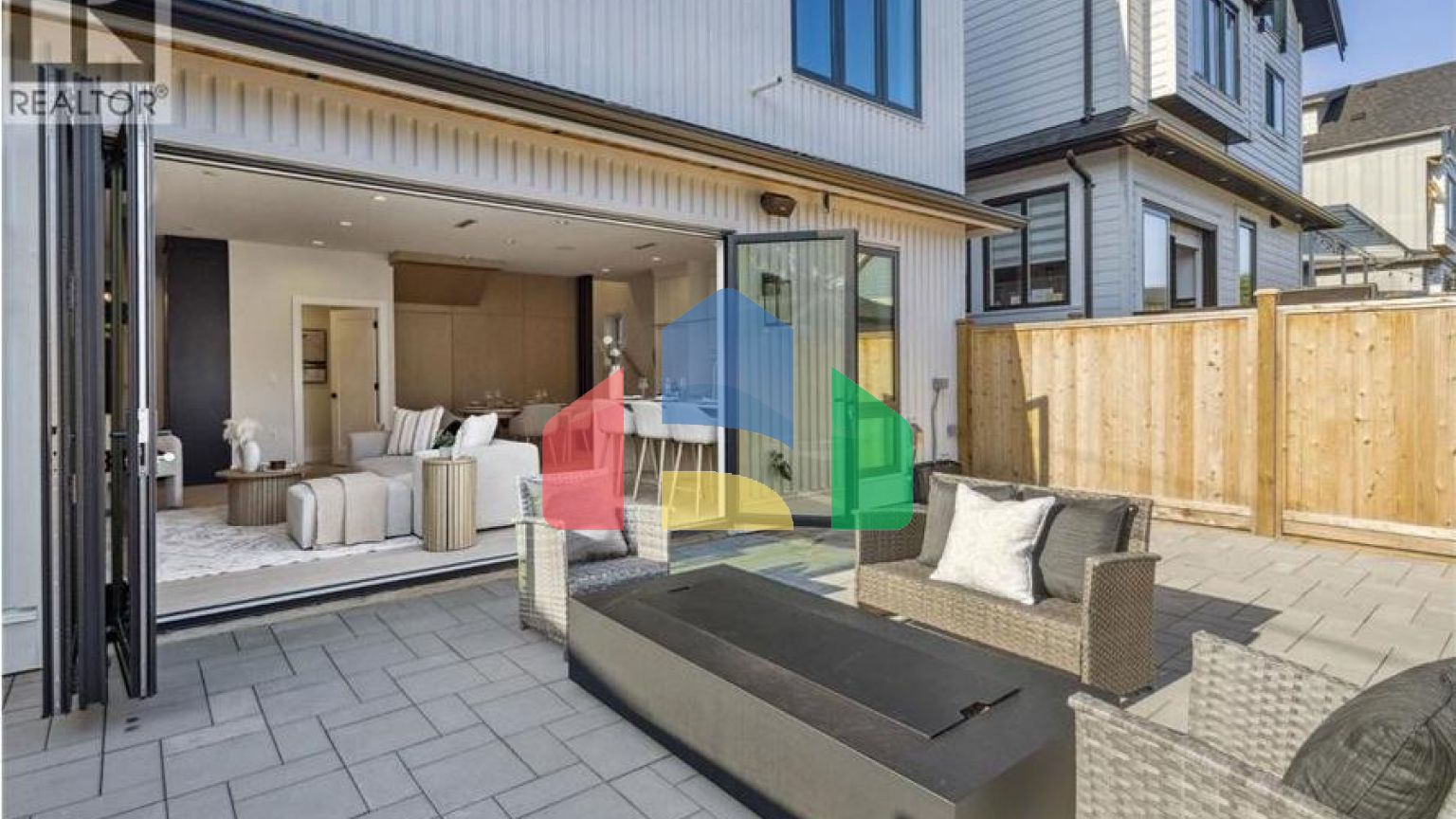 Residential - Single Family Home - Vancouver, Canada - Canada