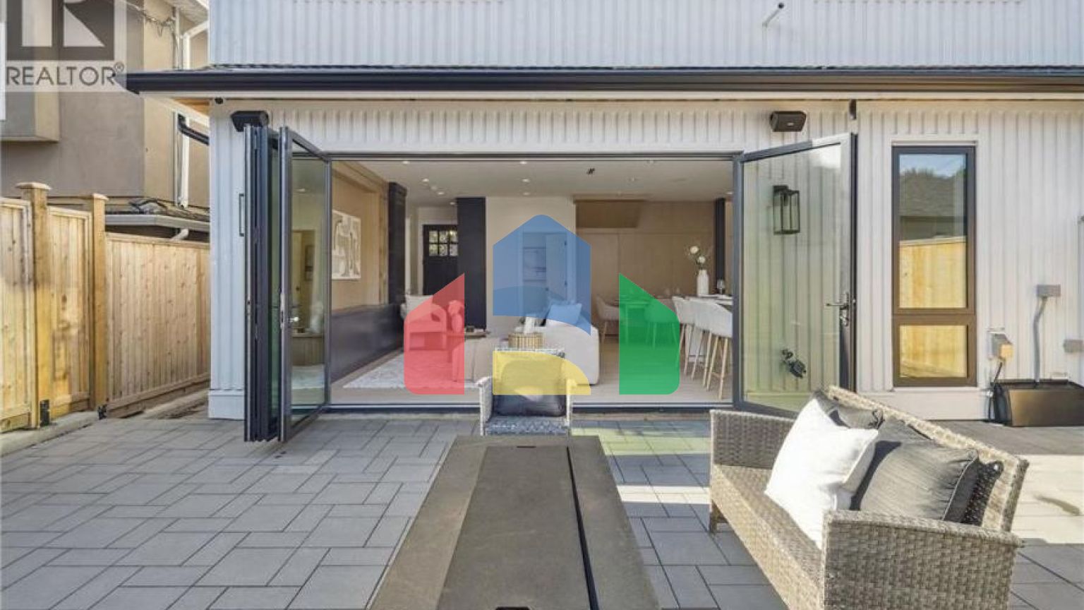 Residential - Single Family Home - Vancouver, Canada - Canada