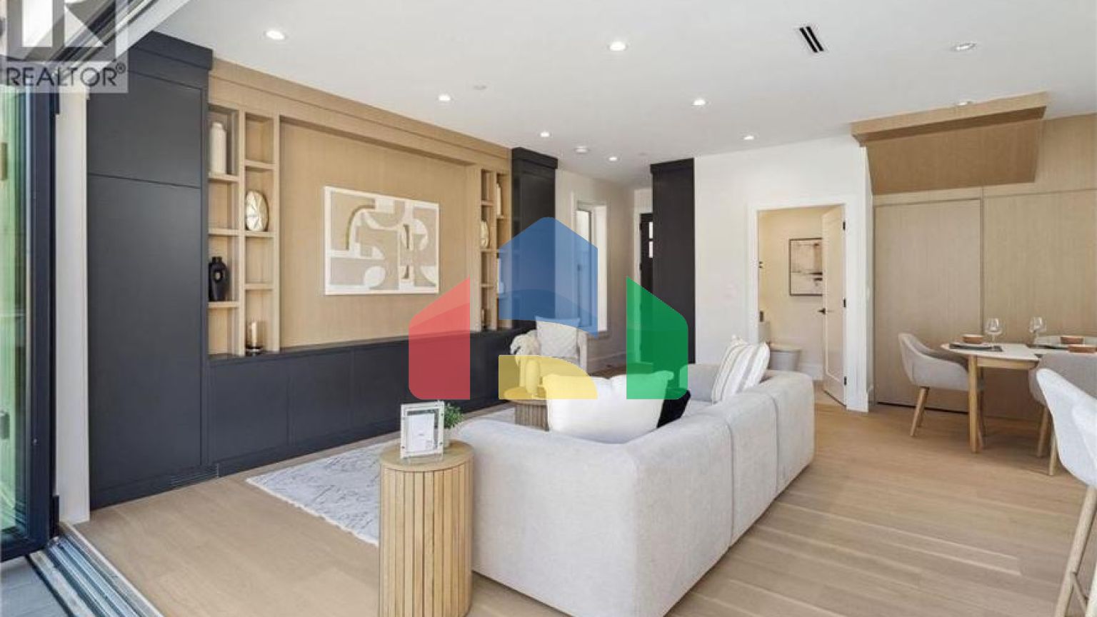 Residential - Single Family Home - Vancouver, Canada - Canada