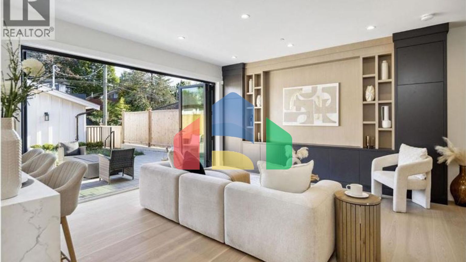 Residential - Single Family Home - Vancouver, Canada - Canada