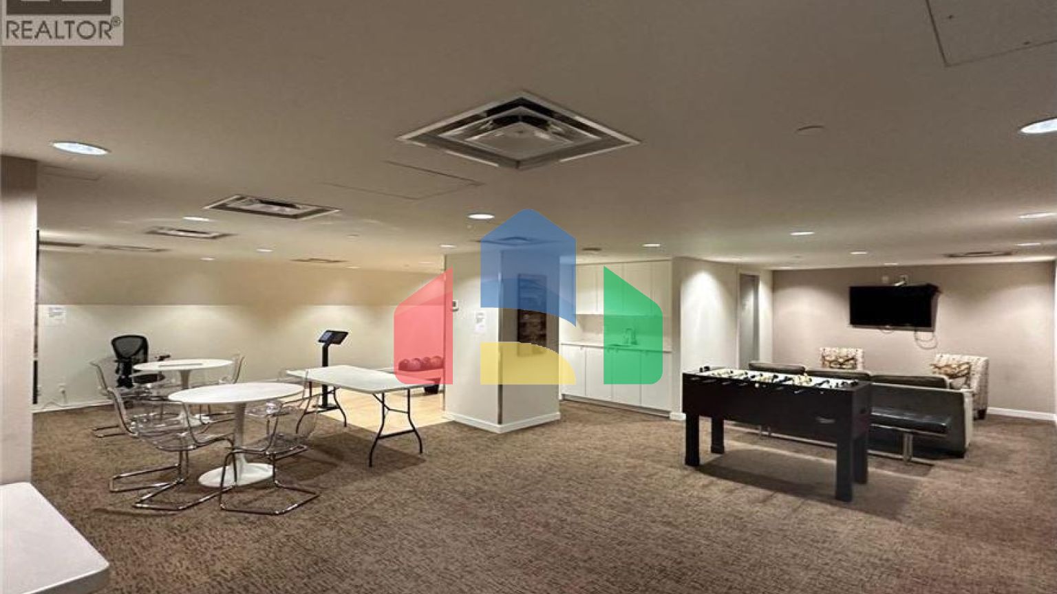 Residential - Single Family Home - Vancouver, Canada - Canada