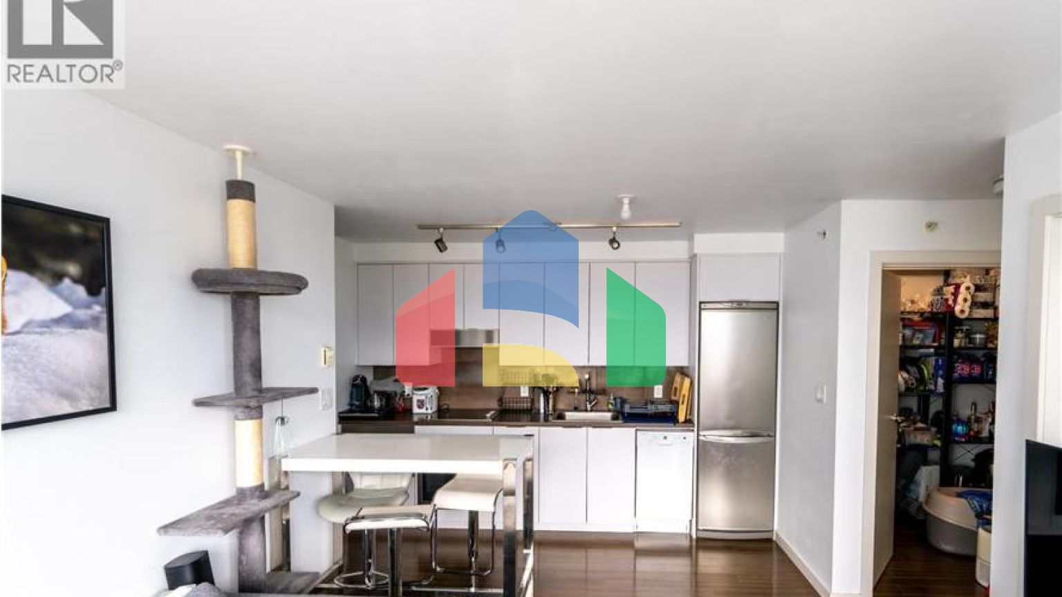 Residential - Single Family Home - Vancouver, Canada - Canada