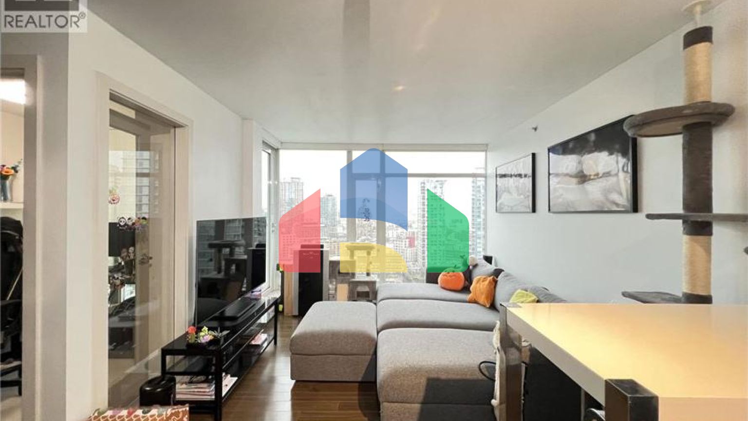 Residential - Single Family Home - Vancouver, Canada - Canada