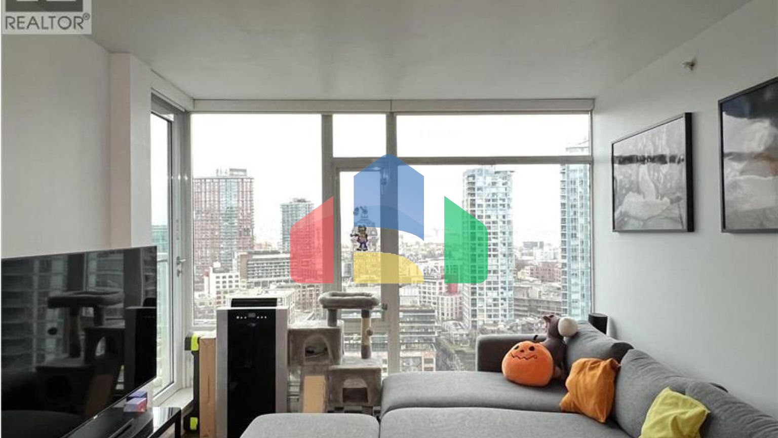 Residential - Single Family Home - Vancouver, Canada - Canada