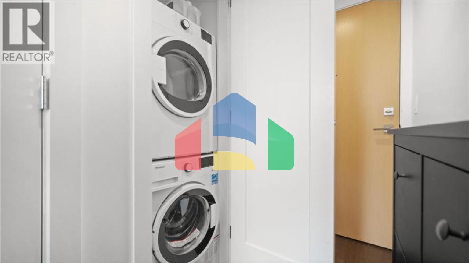 Residential - Single Family Home - Vancouver, Canada - Canada