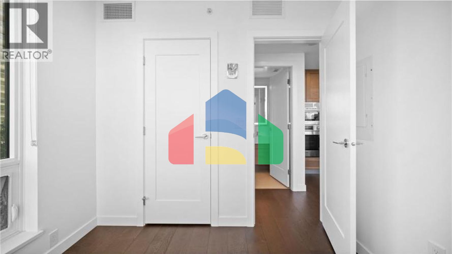 Residential - Single Family Home - Vancouver, Canada - Canada