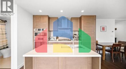 Residential - Single Family Home - Vancouver, Canada - Canada