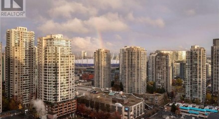 Residential - Condo/Apartment - Vancouver, Canada - Canada