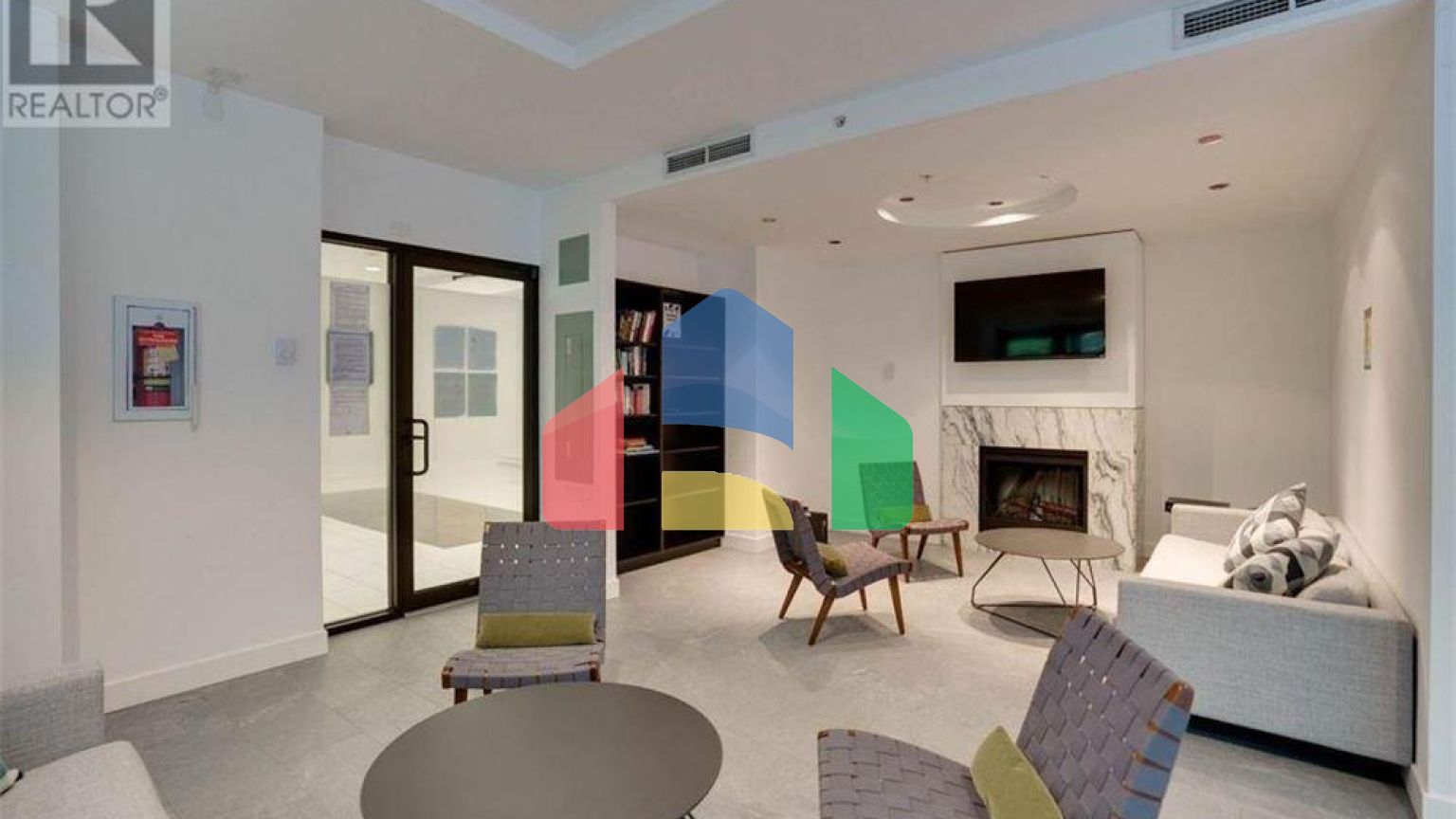 Residential - Condo/Apartment - Vancouver, Canada - Canada