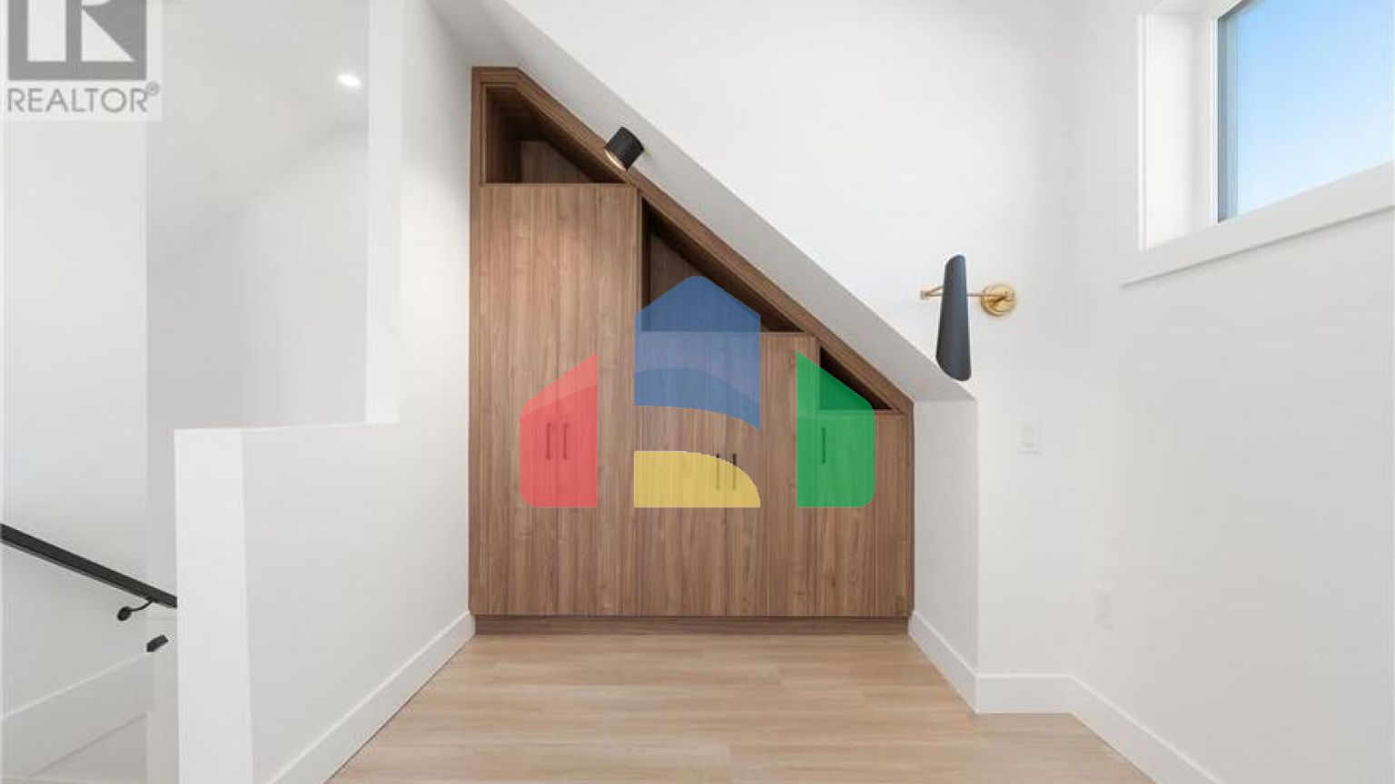 Residential - Condo/Apartment - Vancouver, Canada - Canada