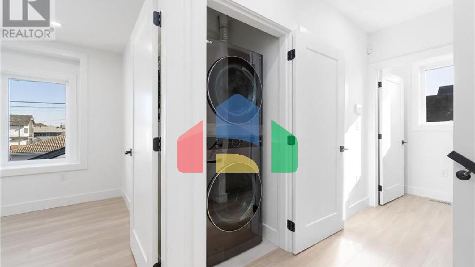 Residential - Condo/Apartment - Vancouver, Canada - Canada