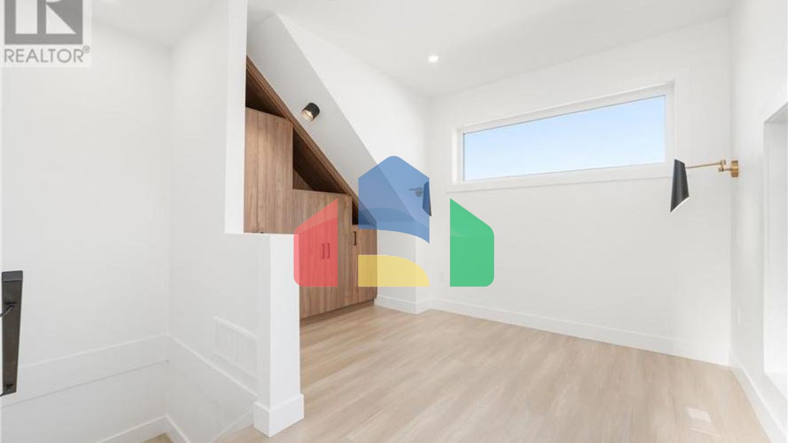 Residential - Condo/Apartment - Vancouver, Canada - Canada